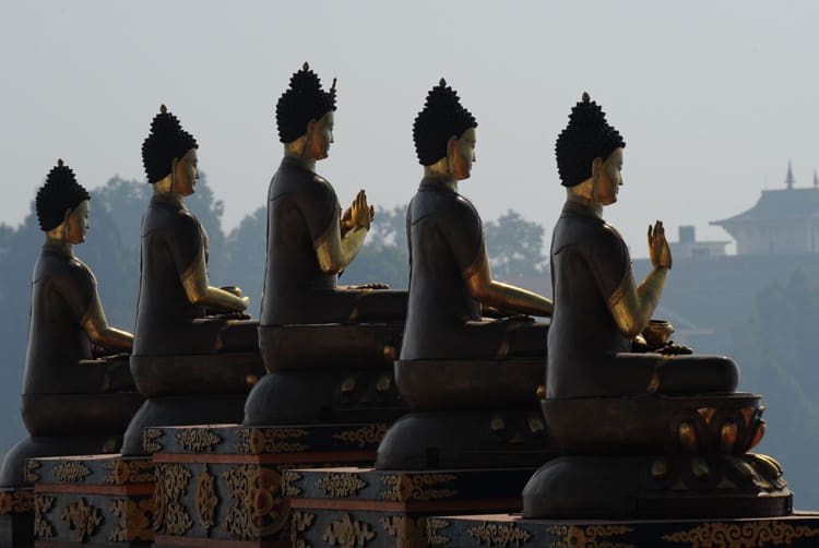 5 statues of Buddha - meditation types